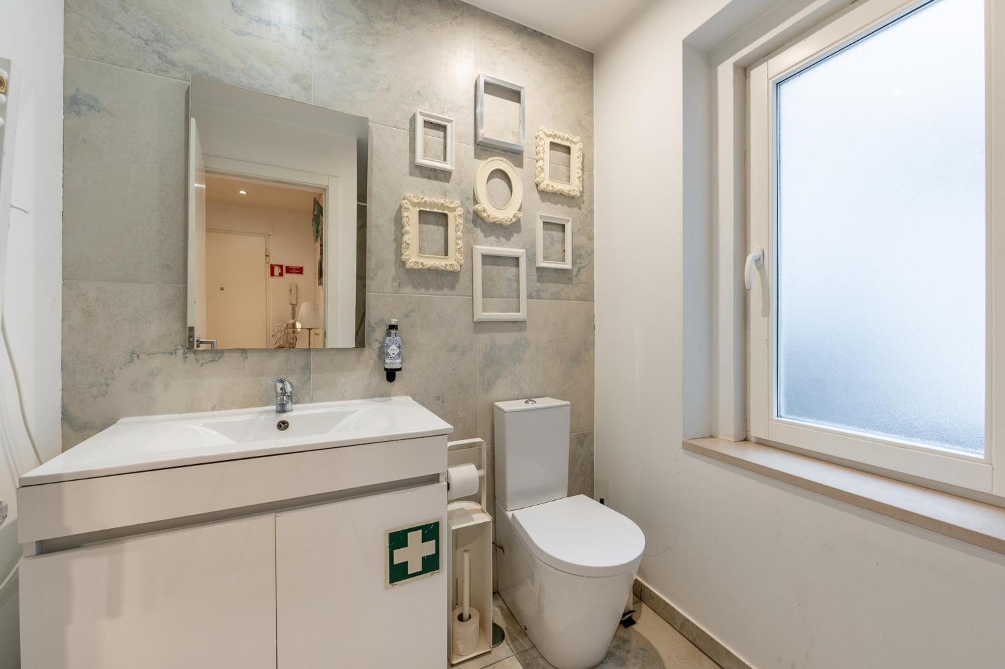 Bmyguest - 28 Tram Central Apartment Lisbon Luaran gambar